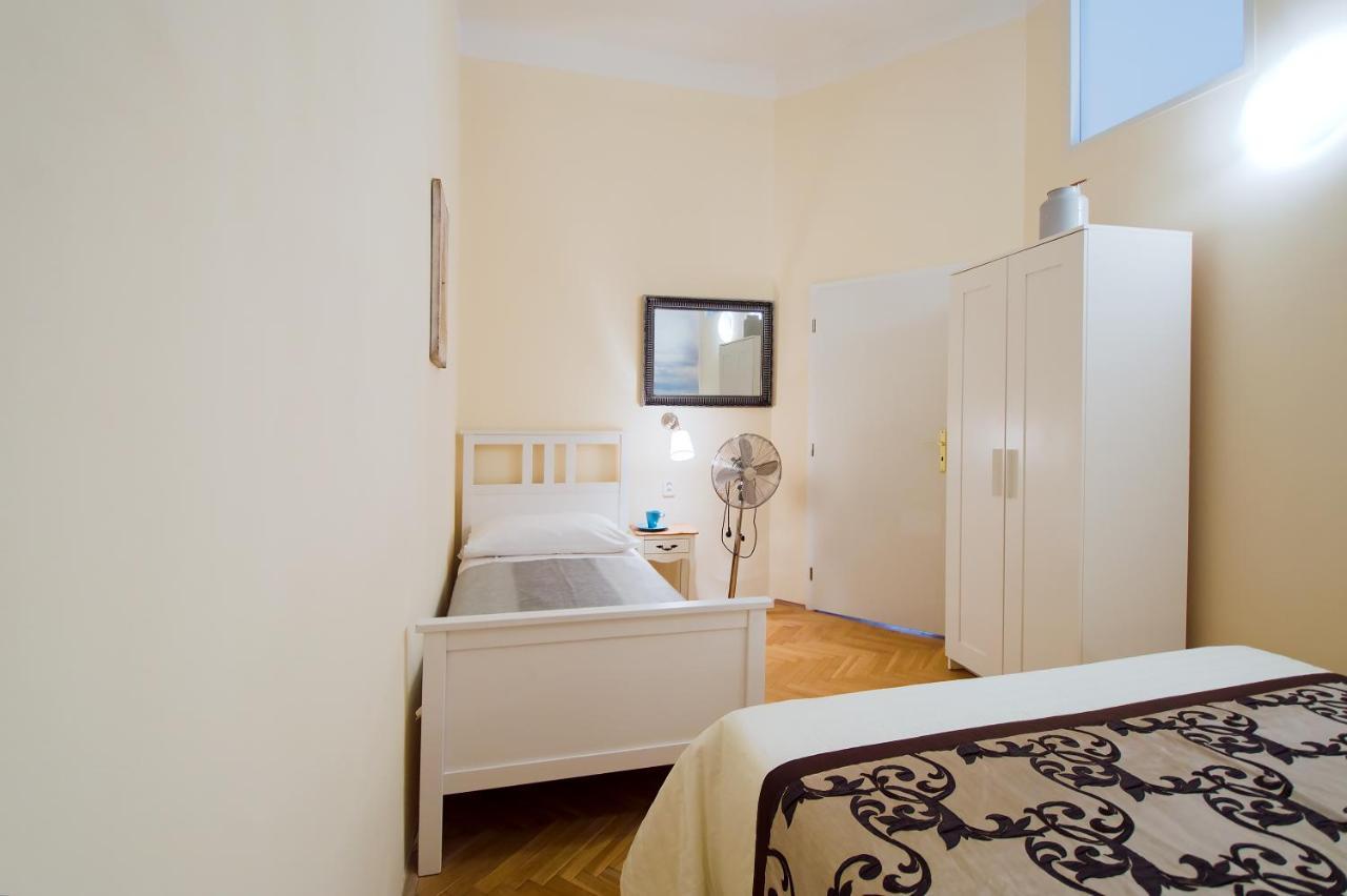 City Center Apartment Legerova Praga Exterior foto
